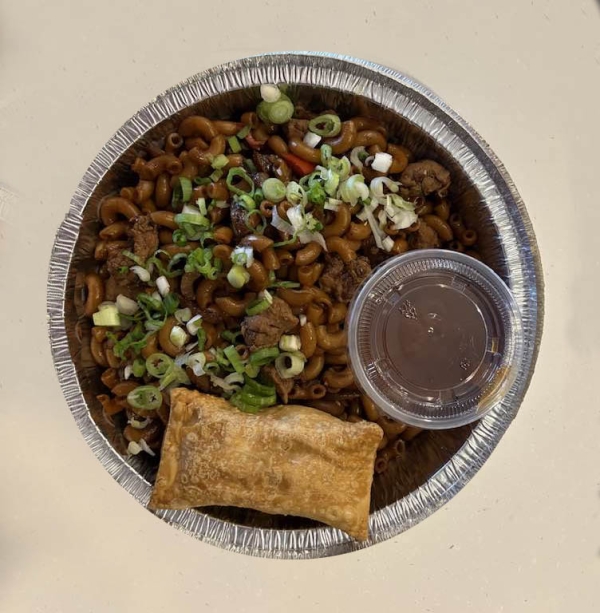 Nouilles au porc, riz + 1 egg roll