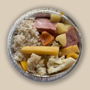 Jambon, riz et légumes